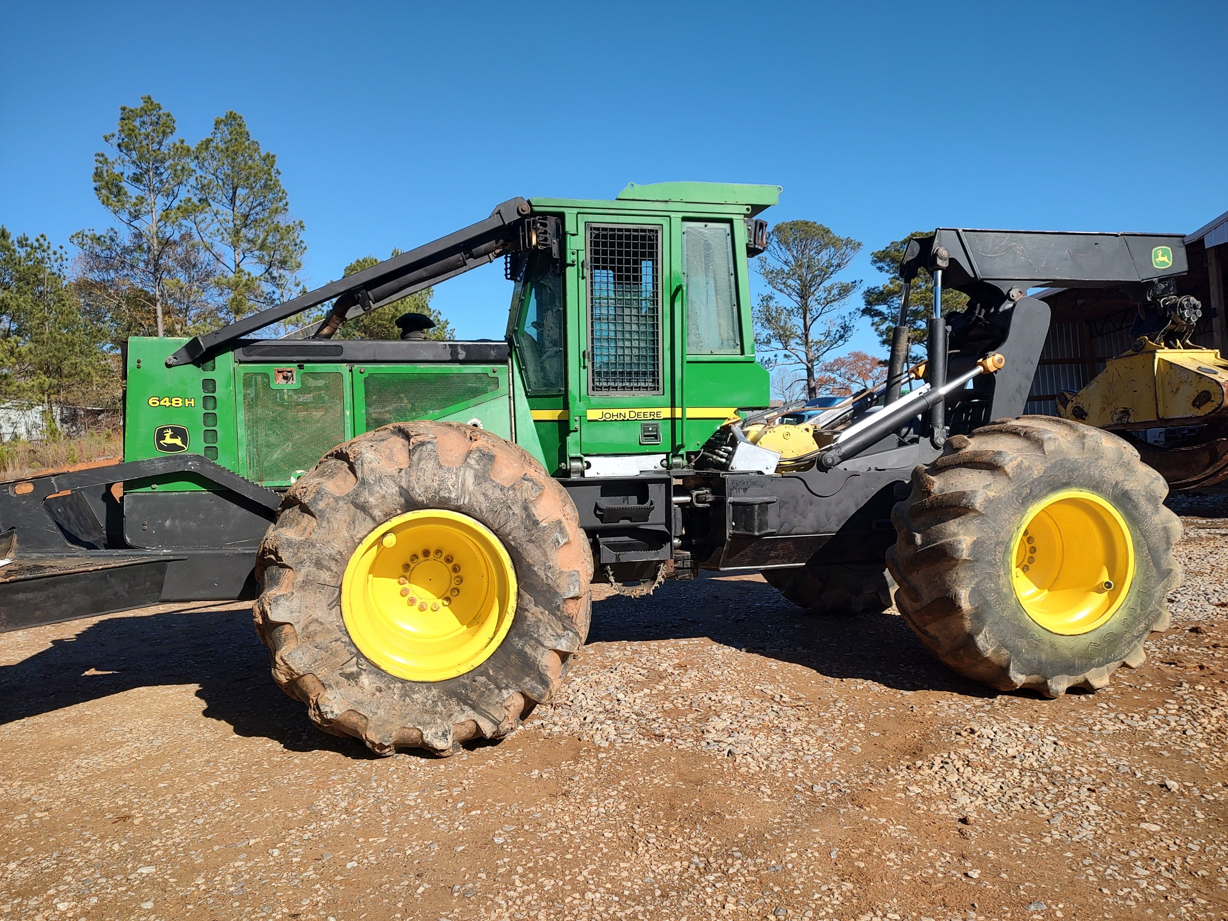 John Deere Skidder