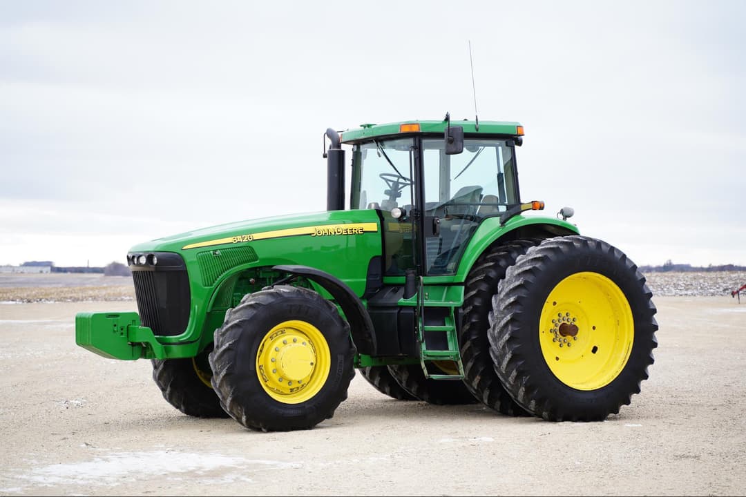 John Deere Tractor 8020 Series