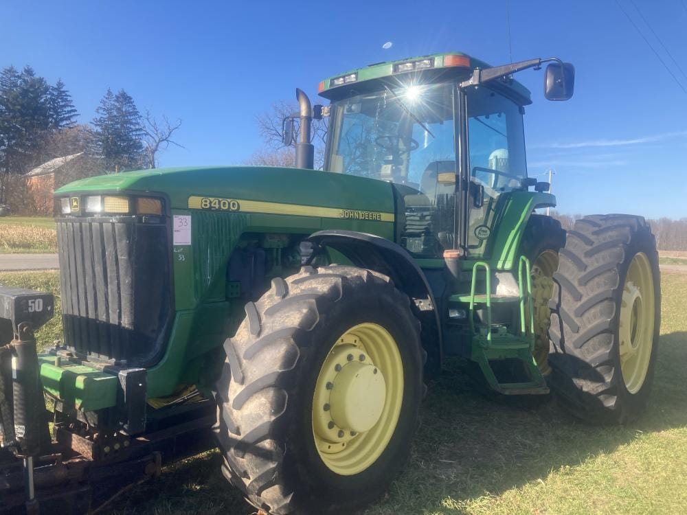John Deere Tractor 8000 Series