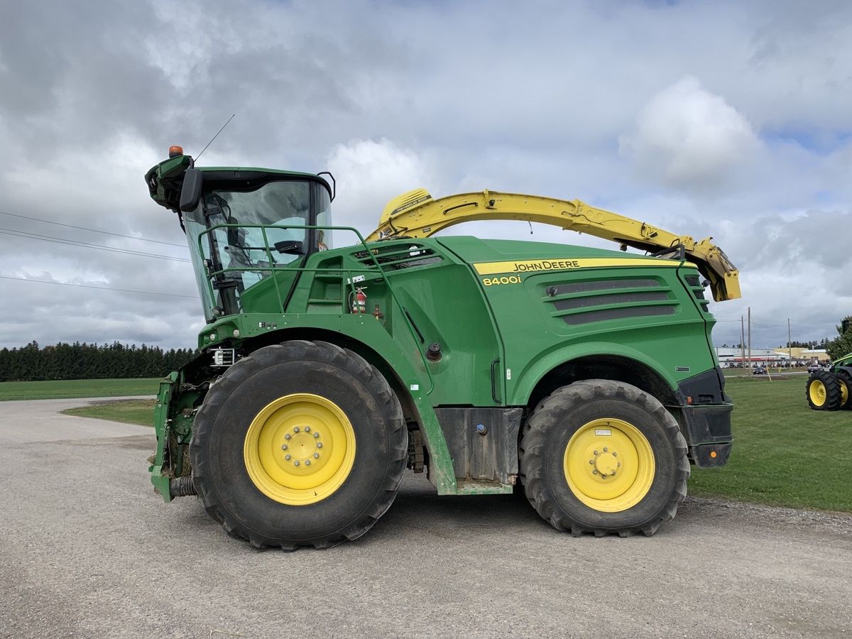 John Deere Harvester 8000 Series