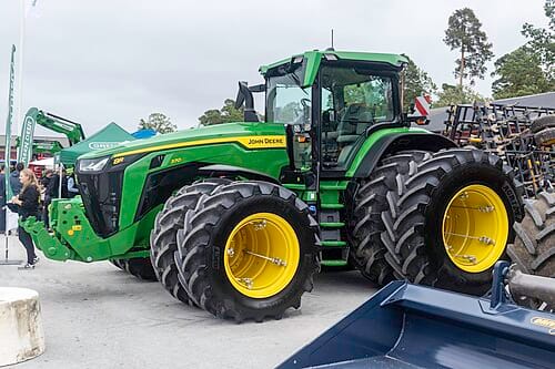 John Deere 8R Series