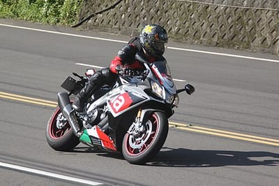 Aprilia Rsv4